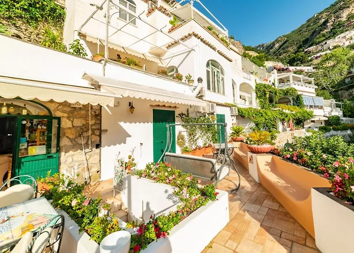 Alojamento de Acomodação e Pequeno-almoço Casa Teresa Positano