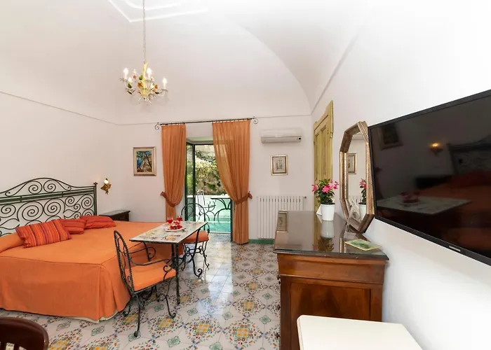 Alojamento de Acomodação e Pequeno-almoço Casa Teresa Positano