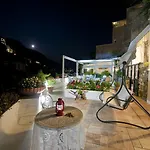 Casa Teresa Bed and Breakfast 4*