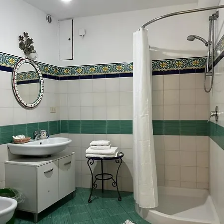 Casa Teresa 2*