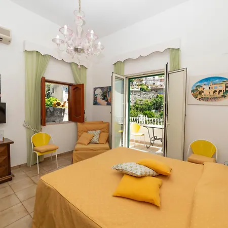 לינה וארוחת בוקר Casa Teresa