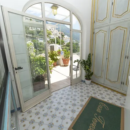 Casa Teresa Bed & Breakfast 4*